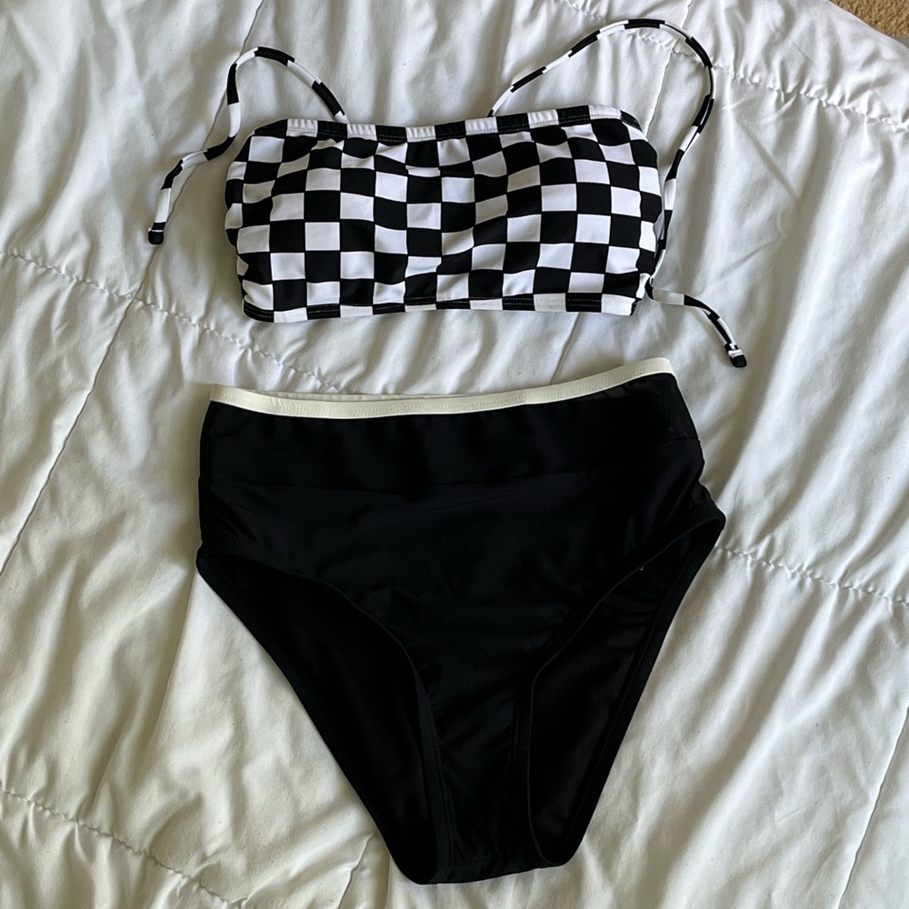 ❕SALE❕ Black white Checkered pattern swim top + high waisted mesh bottoms